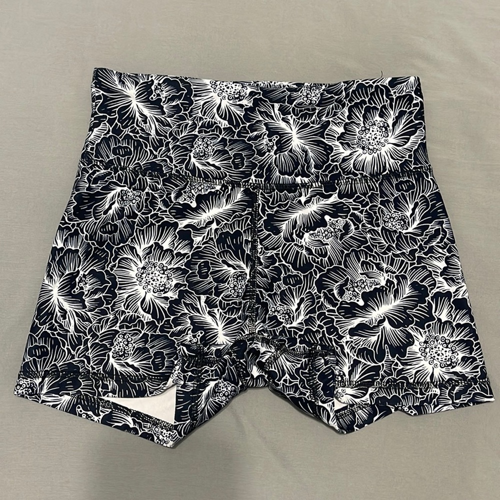 Black & White Pattern Biker Shorts